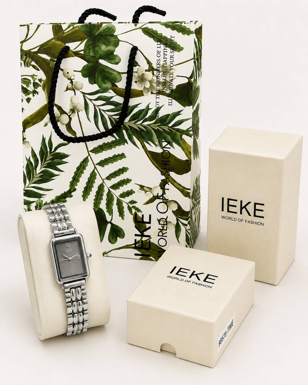Montre Éclat Rectangulaire Argentée – Élégance Intemporelle