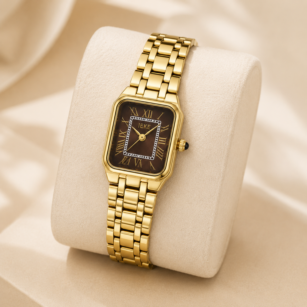 Montre Éclat Rectangulaire Dorée – Bracelet Métallique & Cadran Brun